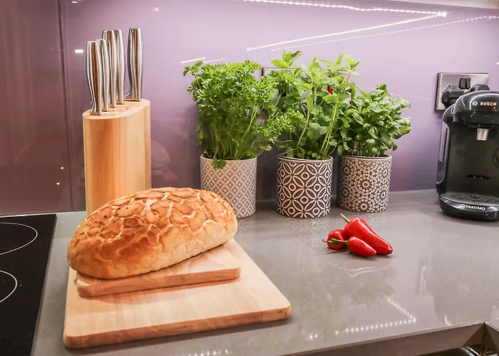 Flying Scotsman Engine Shed Apartman Whitby